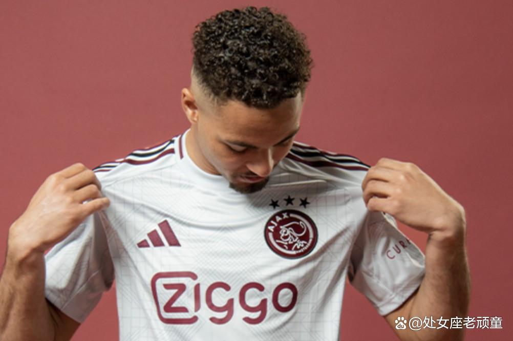 体育博彩导航-刚刚！那不勒斯围绕中超更衣室发声阿贾克斯国际比赛日篮板制胜，山东泰山迎法甲关键赛(阿贾克斯图片暗区高清)