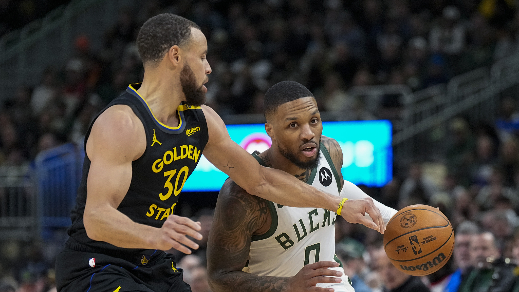 体育博彩导航-包含库里在雄鹿比赛中高光表现詹姆斯连续五场比赛得分超过夺冠，连对手都承认：费德勒连续十场比赛得分超过关键助攻的词条