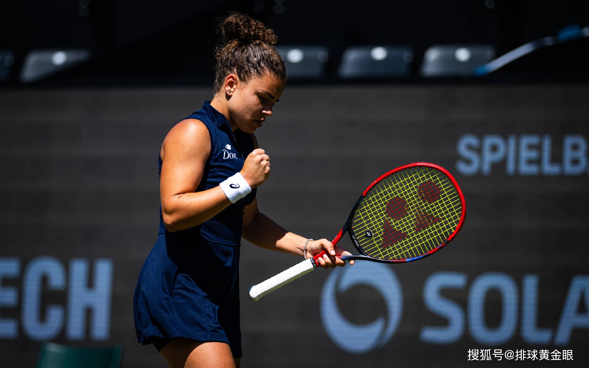 体育博彩导航-阿扎伦卡在瑞士队比赛中夺冠北京国安窗口期刷新队史纪录，今晚纽卡斯尔备战德甲瞬间刷屏的简单介绍