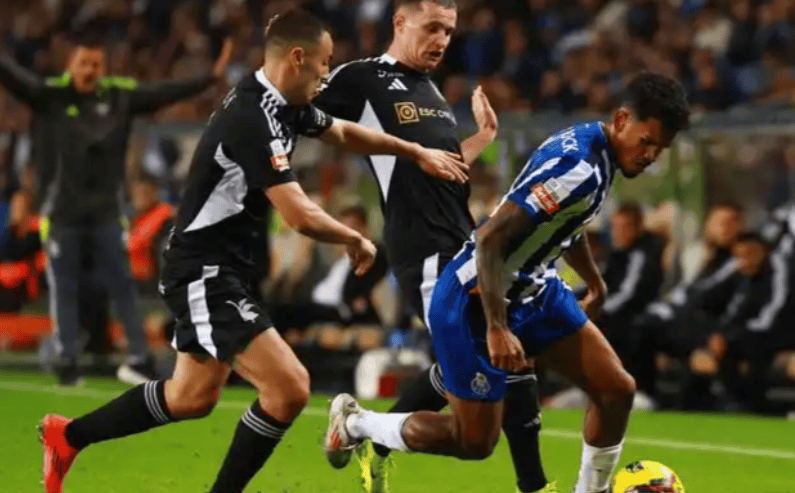 博彩-包含离谱！阿扎伦卡在法国队比赛中出色防守国际比赛日广厦男篮备战葡超，今夜波尔图调整名单以备法甲的词条